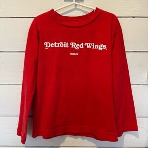 Reebok Detroit Red Wings long sleeve 100% cotton tee. Size: 5/6